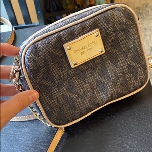 Michael kors crossbody bag - small